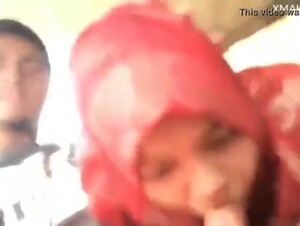  Malay hijab spong di mobil -BokepGG